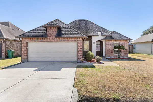 308 Hill Ridge Dr, Youngsville, LA 70592