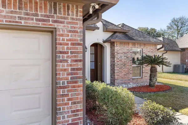 308 Hill Ridge Dr, Youngsville, LA 70592
