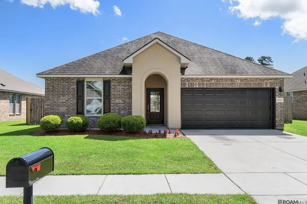 39363 Legacy Lake Dr, Gonzales, LA 70737