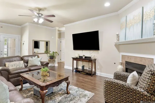 809 Summer Breeze Dr ##401, Baton Rouge, LA 70810