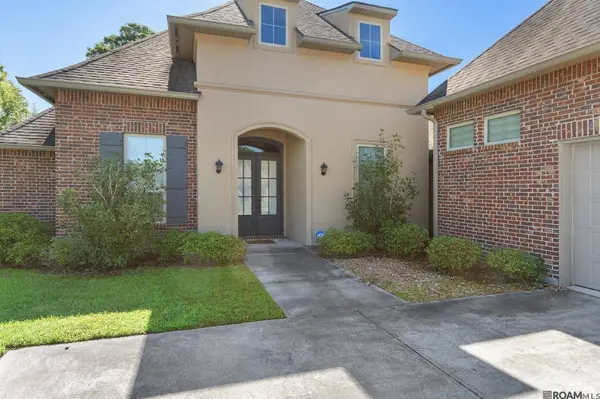 18032 River Landing Dr, Prairieville, LA 70769