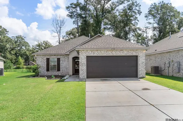 23181 Wilton Dr