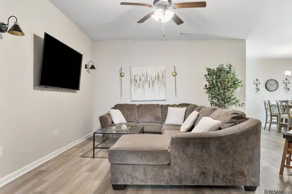 23181 Wilton Dr, Denham Springs, LA 70726