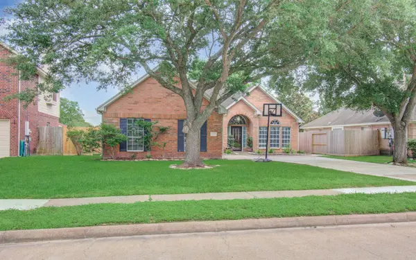 3631 Sunset Meadows DR, Pearland, TX 77581