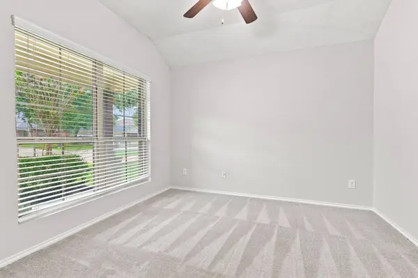 2913 Landing Edge LN, League City, TX 77539