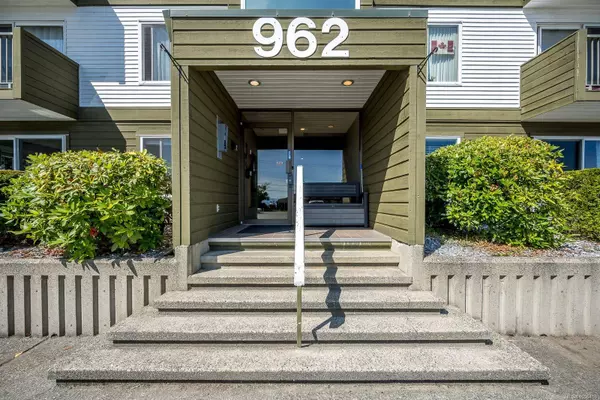 962 Island Hwy #102, Campbell River, BC V9W 1B1
