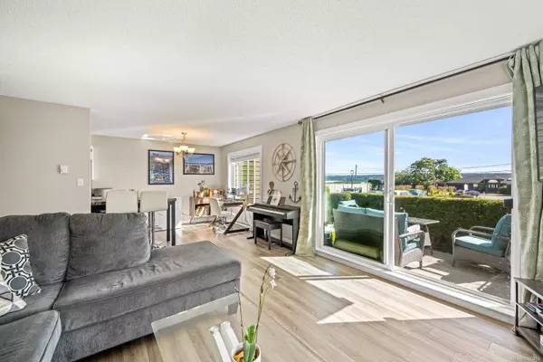 962 Island Hwy #102, Campbell River, BC V9W 1B1