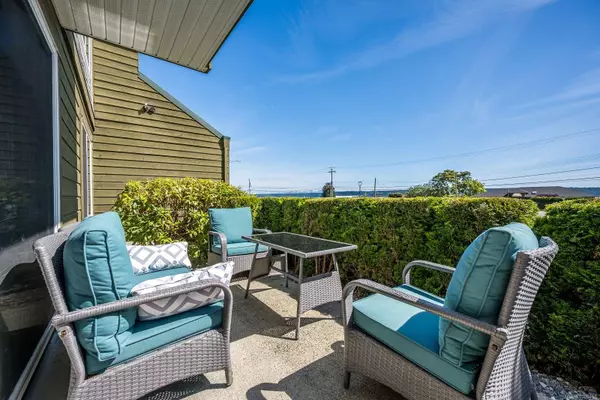 962 Island Hwy #102, Campbell River, BC V9W 1B1