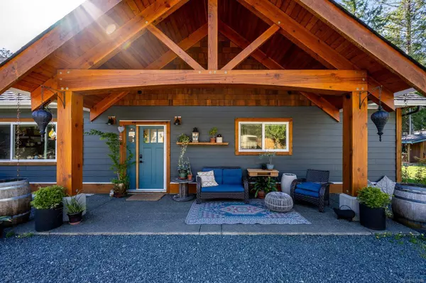 2675 Merville Rd, Merville, BC V0R 2M0