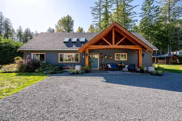 2675 Merville Rd, Merville, BC V0R 2M0