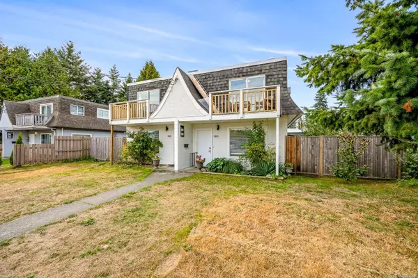 1883 & 1885 England Ave, Courtenay, BC V9N 2P7