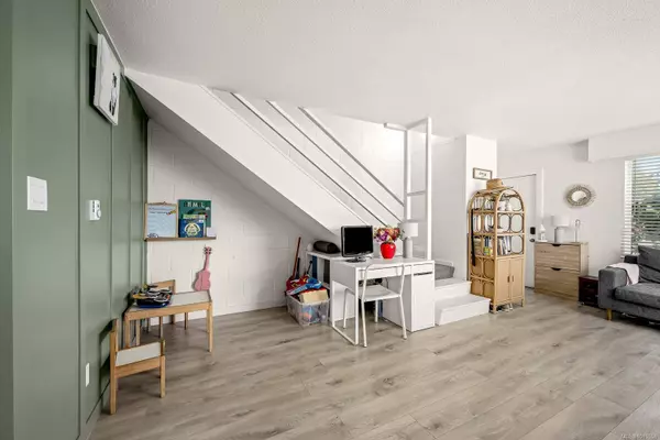 1883 & 1885 England Ave, Courtenay, BC V9N 2P7