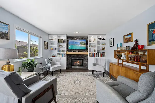 1952 Marten Ave, Comox, BC V9M 2K2