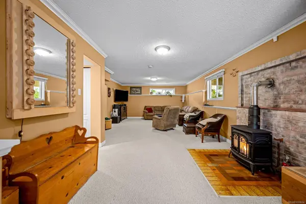 1540 Hobson Ave, Courtenay, BC V9N 6N9