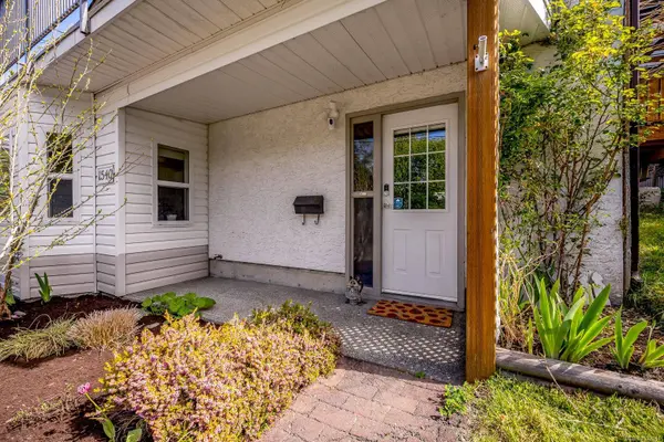 1540 Hobson Ave, Courtenay, BC V9N 6N9
