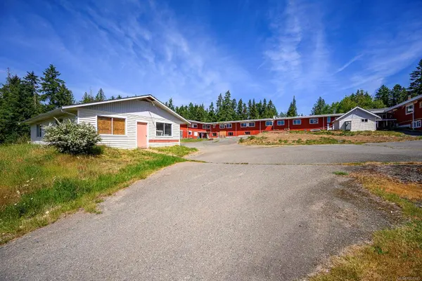 2300 Fowler Rd, Qualicum Beach, BC V9K 2A5