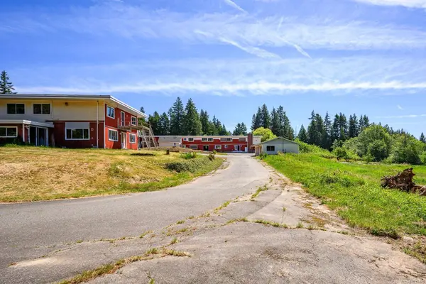 2300 Fowler Rd, Qualicum Beach, BC V9K 2A5
