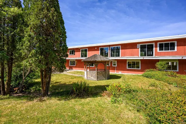 2300 Fowler Rd, Qualicum Beach, BC V9K 2A5