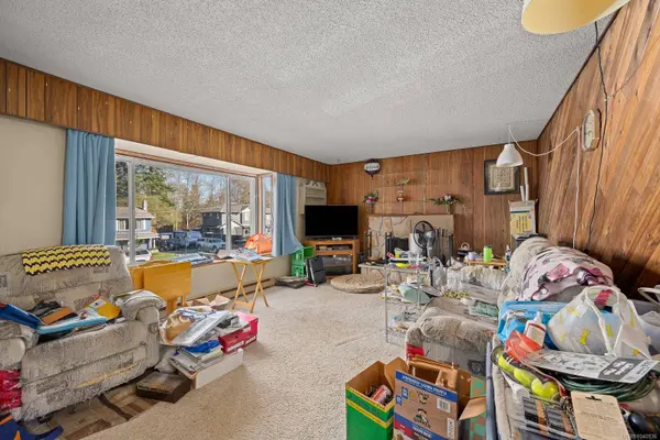 2695 Paula Pl, Courtenay, BC V9N 6H9