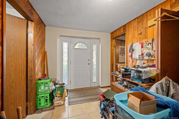 2695 Paula Pl, Courtenay, BC V9N 6H9