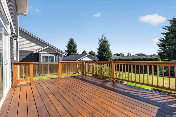 3608 Vermont Pl, Campbell River, BC V9H 1V3