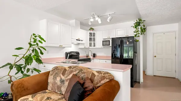 1201 Henry Rd ##502, Courtenay, BC V9N 7P2