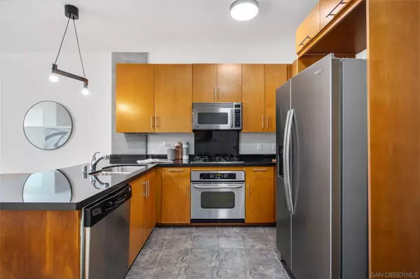 1050 Island #609, San Diego, CA 92101