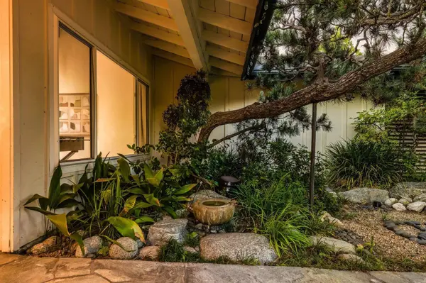 7046 Murray Park Dr, San Diego, CA 92119