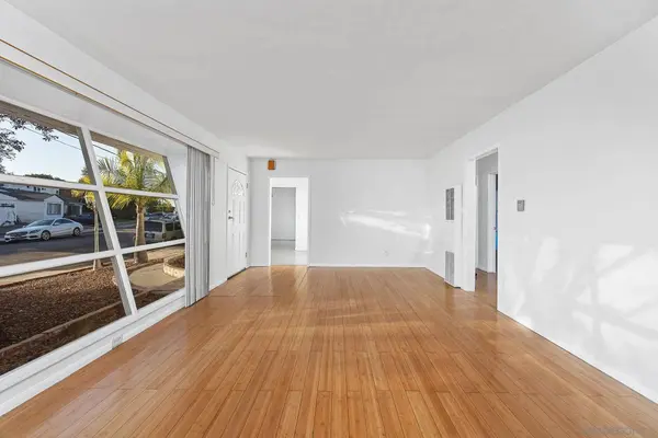 5151 Ewing St, San Diego, CA 92115