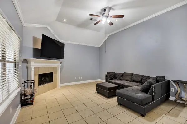 Twain Dr, Montgomery, TX 77356