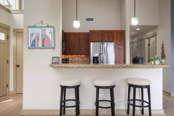 75-6025 ALII DR #O202, Kailua-Kona, HI 96740