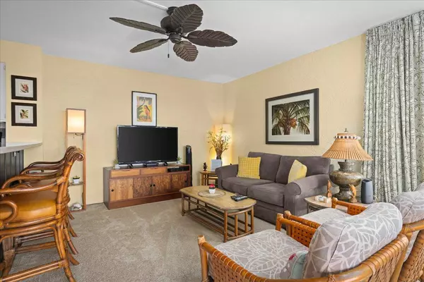 75-6016 ALII DR #323, Kailua-kona, HI 96740