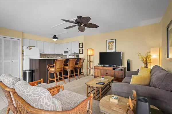 75-6016 ALII DR #323, Kailua-kona, HI 96740