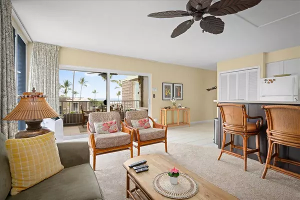 75-6016 ALII DR #323, Kailua-kona, HI 96740
