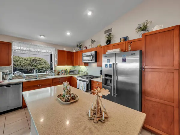 75-6104 HAKU MELE ST, Kailua-kona, HI 96740