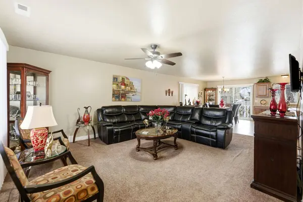 602 RIDGE PLACE DR, Ogden, UT 84404