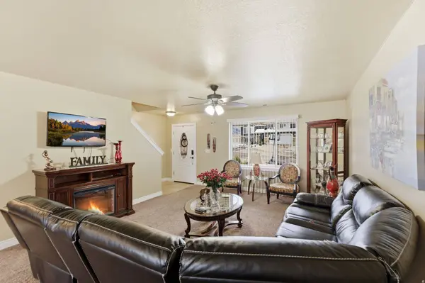 602 RIDGE PLACE DR, Ogden, UT 84404