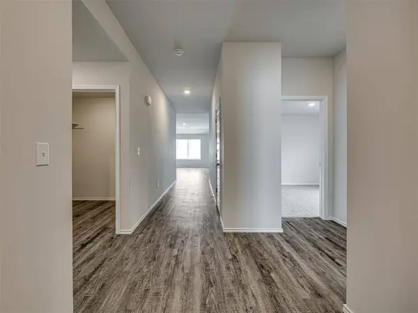 9513 Laredo LN, Yukon, OK 73099