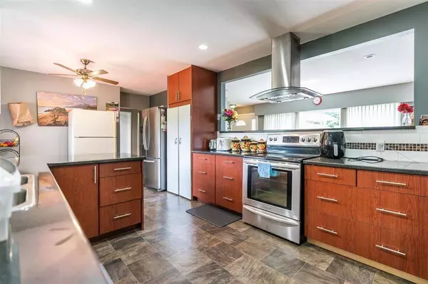 15035 Bluebird CRES, Surrey, BC V3R 4T8