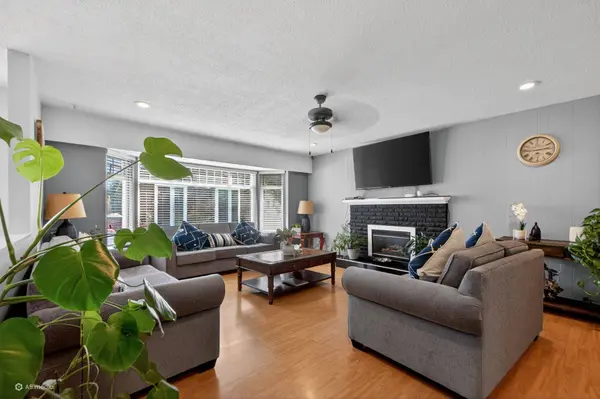 11627 72a AVE, Delta, BC V4C 1B2