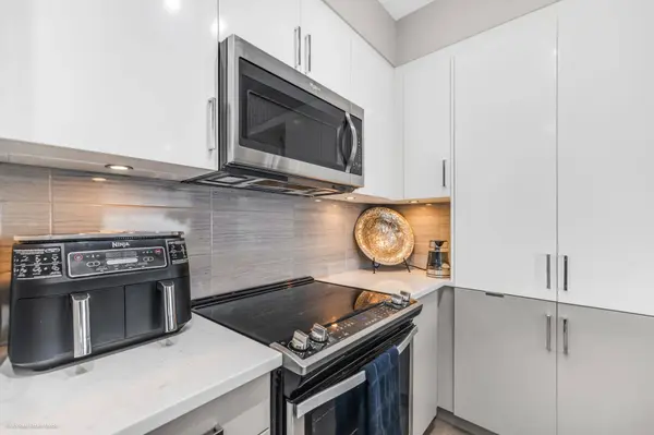 20211 66 AVE #D305, Langley, BC V2Y 0L4