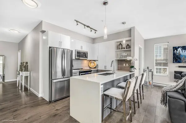 20211 66 AVE #D305, Langley, BC V2Y 0L4