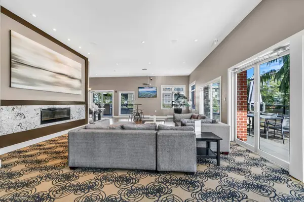20211 66 AVE #D305, Langley, BC V2Y 0L4