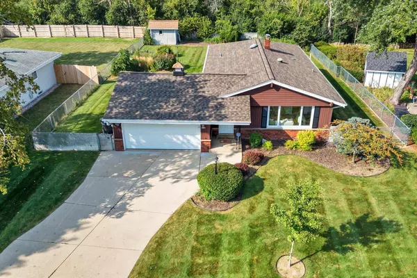 6524 W Carpenter Ave, Greenfield, WI 53220