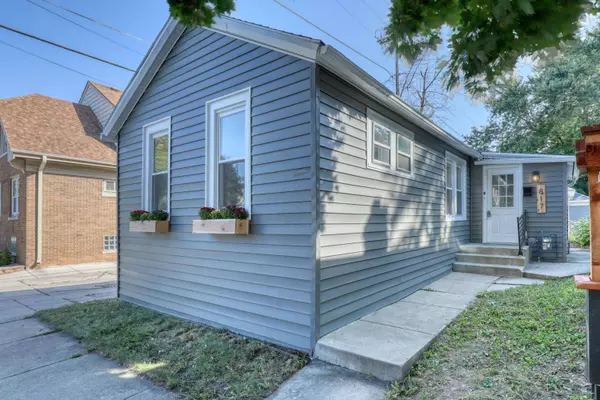 817 E Homer St, Milwaukee, WI 53207