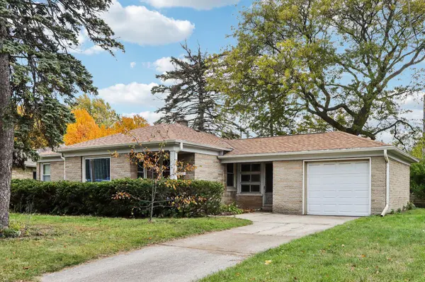 1011 W Silver Spring Dr, Milwaukee, WI 53209