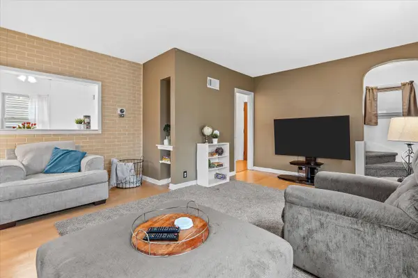 4521 S Lenox St, Milwaukee, WI 53207