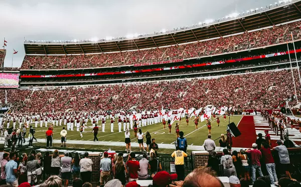 Tuscaloosa: Where the Tide Rolls and Community Thrives