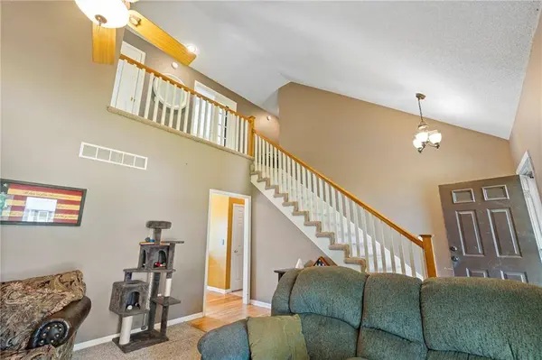 7505 NE 74th TER, Kansas City, MO 64158