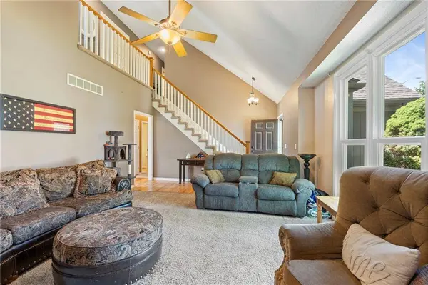 7505 NE 74th TER, Kansas City, MO 64158